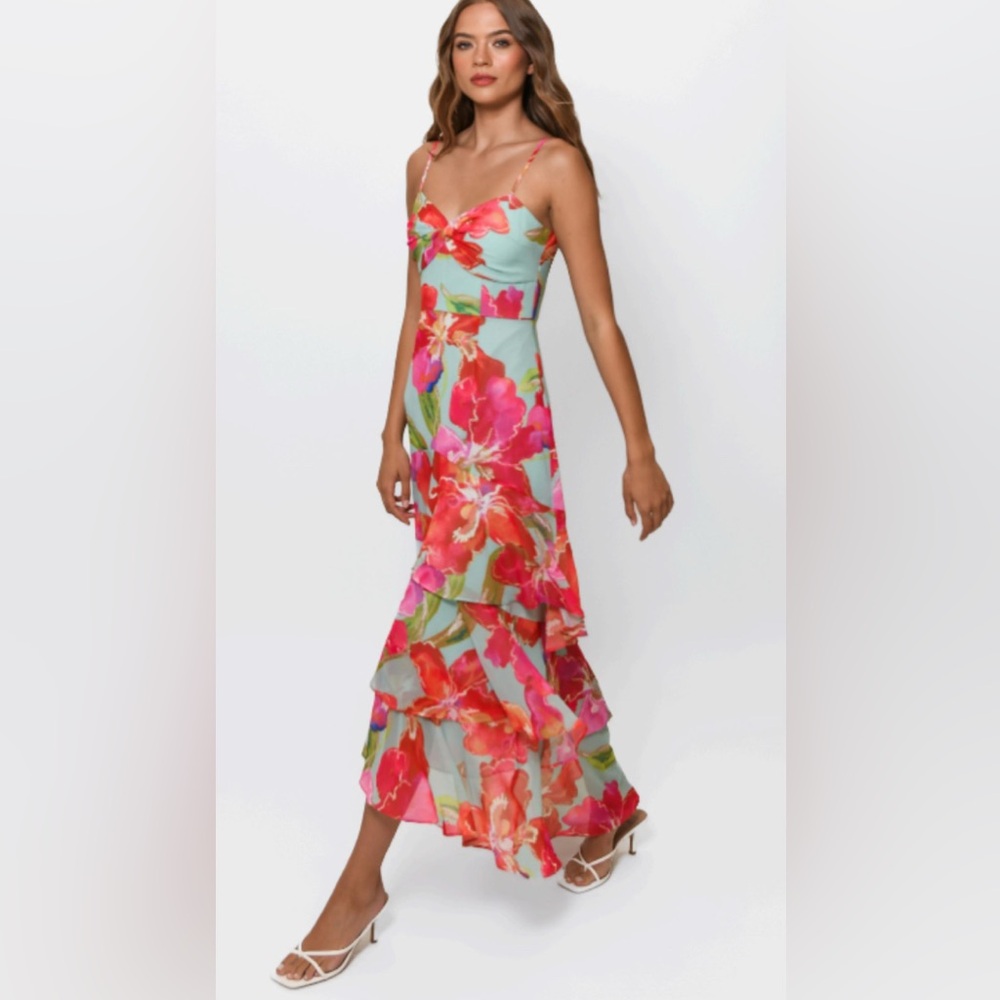 Hutch ‘Kennedi’ Floral Tiered Maxi Dress - Picture 2 of 2